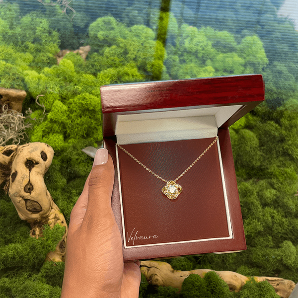 Necklace - Love Knot